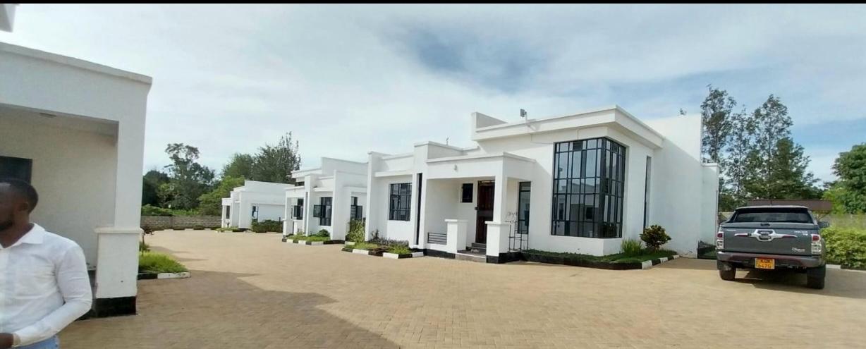 Elegant 3-Bedroom Self-Contained House for Rent in Sagana – Own Compound Along Nyeri–Nairobi Highway